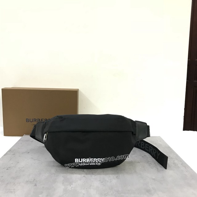 Burberry專門店新款男女斜背腰包 巴寶莉黑色尼龍布腰包 yxb1160
